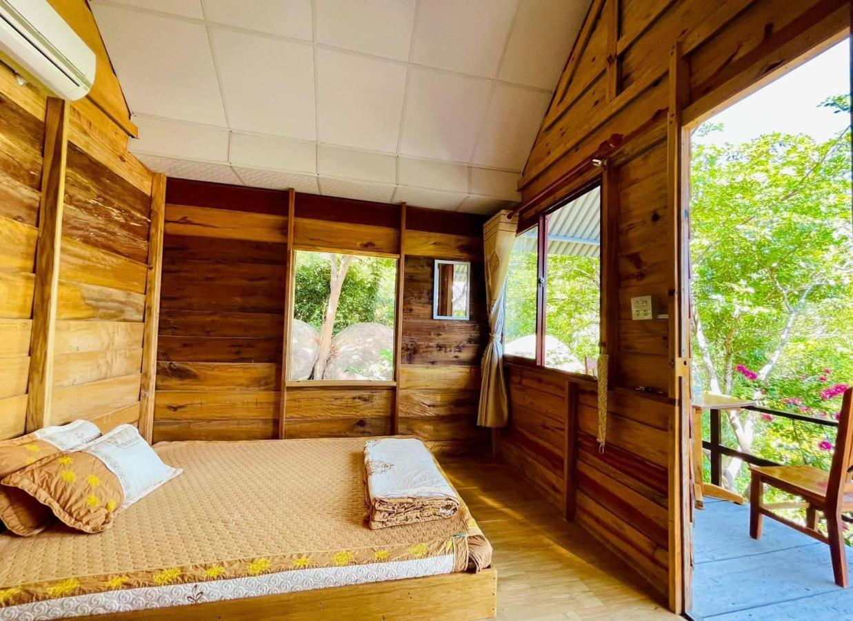 Thanh Nhi Homestay Cam Ranh Exterior foto